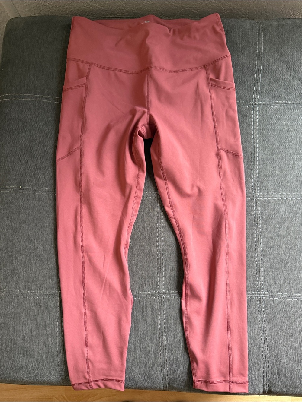 High-Waist Active Leggings with Side Pockets
